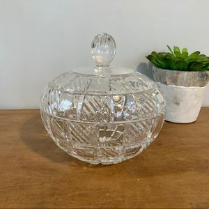 Large Towle 24% Lead Crystal Dish with Lid